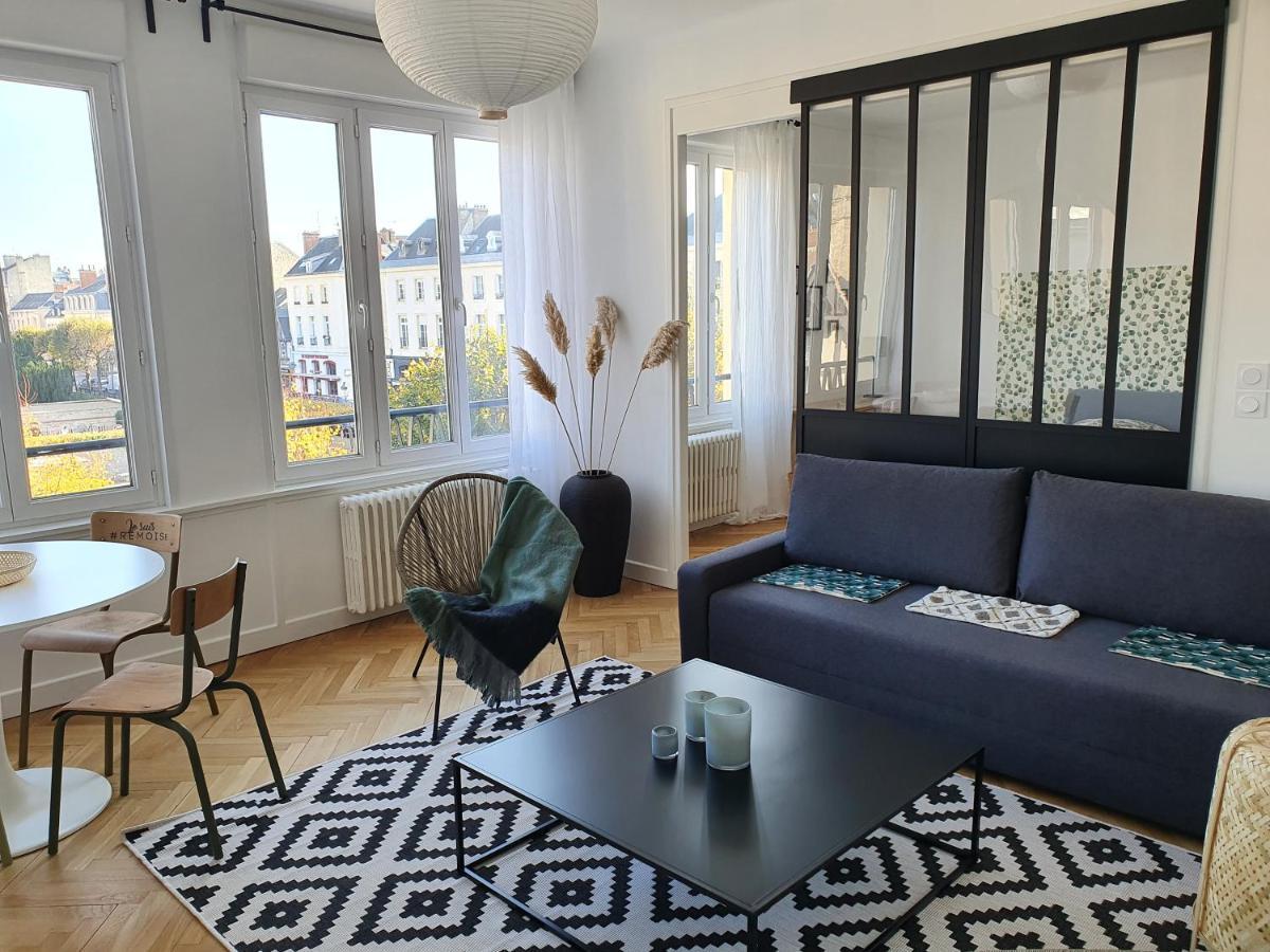 Suite Forum Vue Imprenable Reims Exterior foto